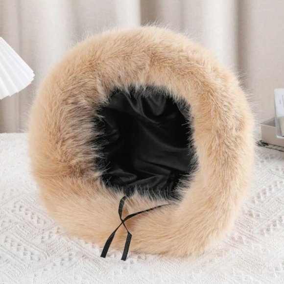 Faux Fur Bucket Winter Hat tan